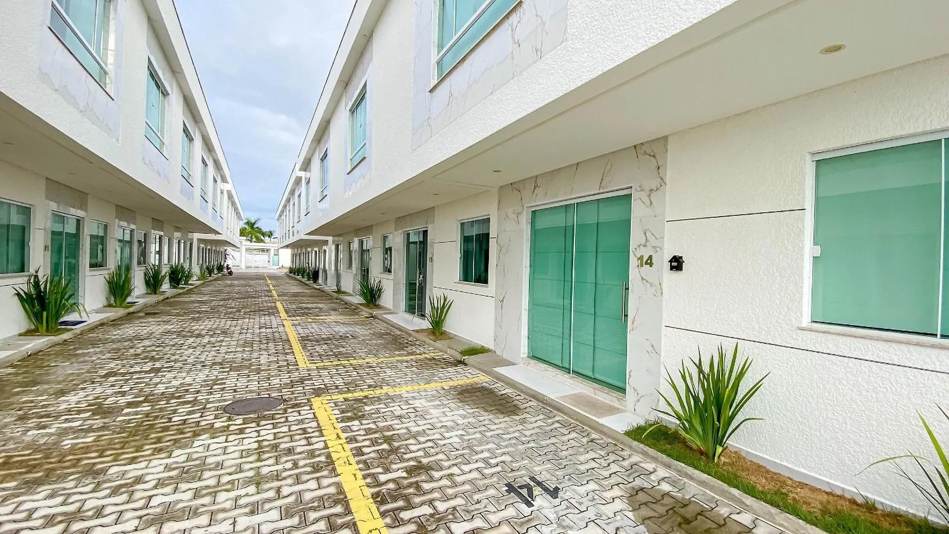 Casa Com 4 Quartos Em Condominio Com Piscina E Area Gourmet Proximo A Praia De Taperapua Porto Seguro