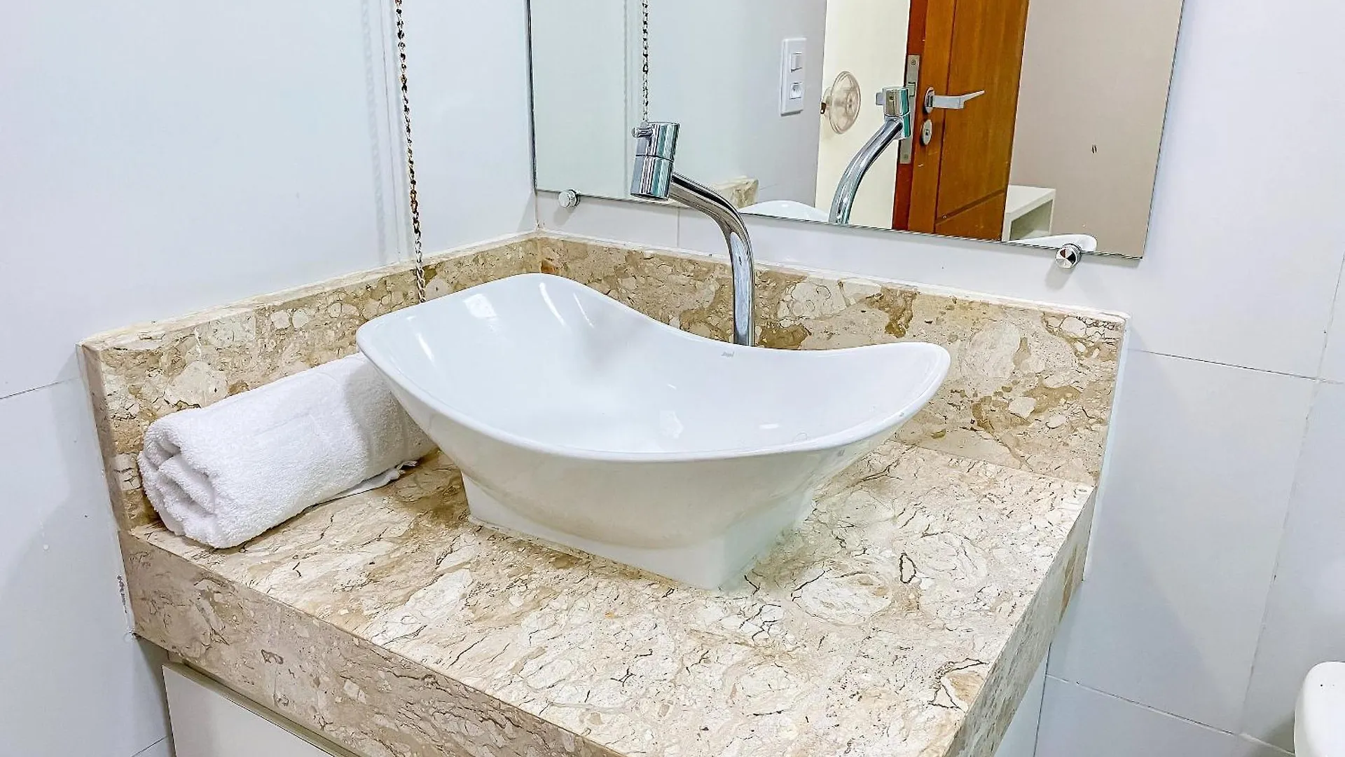Casa Com 4 Quartos Em Condominio Com Piscina E Area Gourmet Proximo A Praia De Taperapua Porto Seguro Сasa de vacaciones