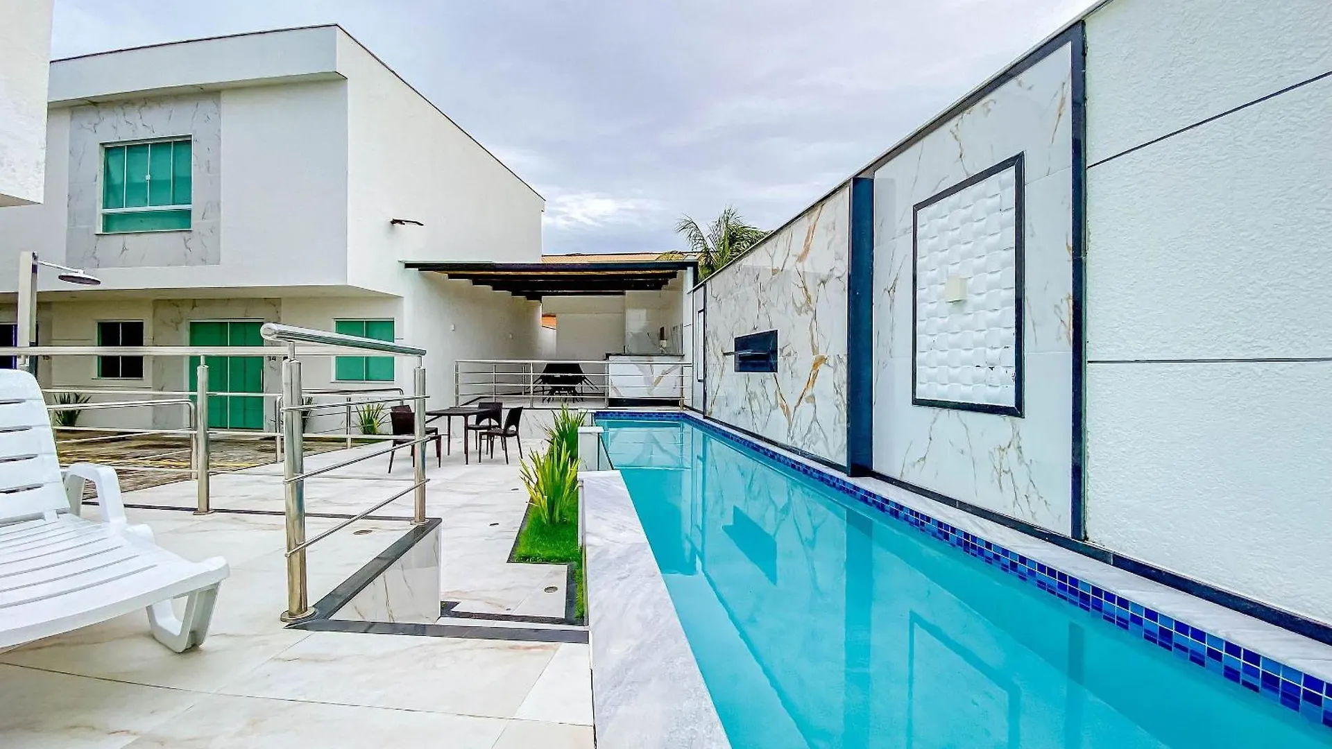 Casa Com 4 Quartos Em Condominio Com Piscina E Area Gourmet Proximo A Praia De Taperapua Porto Seguro Сasa de vacaciones