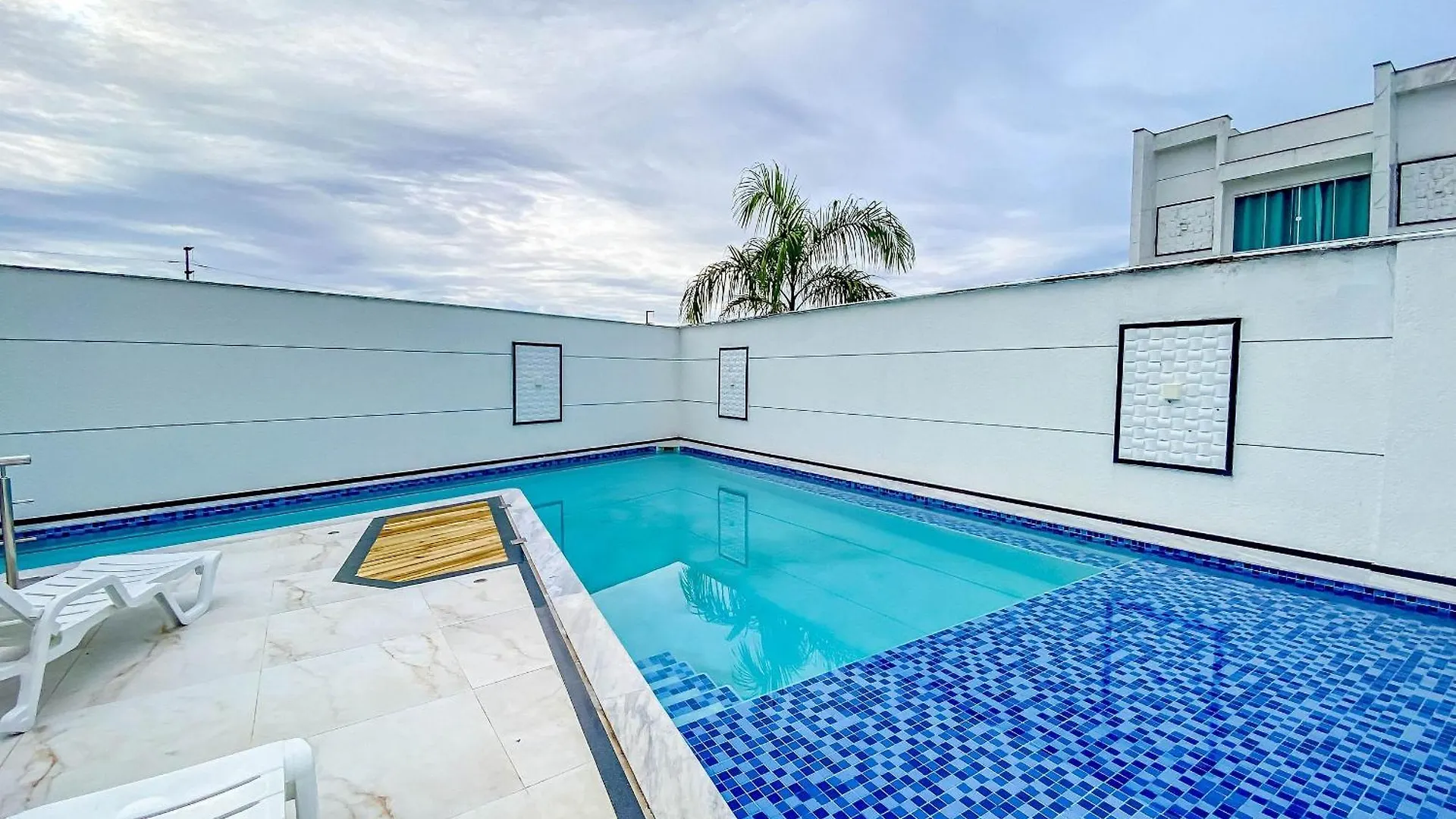 Casa Com 4 Quartos Em Condominio Com Piscina E Area Gourmet Proximo A Praia De Taperapua Porto Seguro Сasa de vacaciones