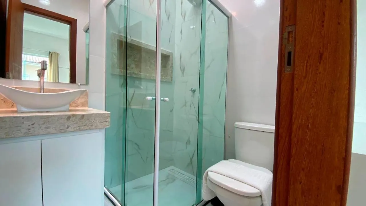 Casa Com 4 Quartos Em Condominio Com Piscina E Area Gourmet Proximo A Praia De Taperapua Porto Seguro
